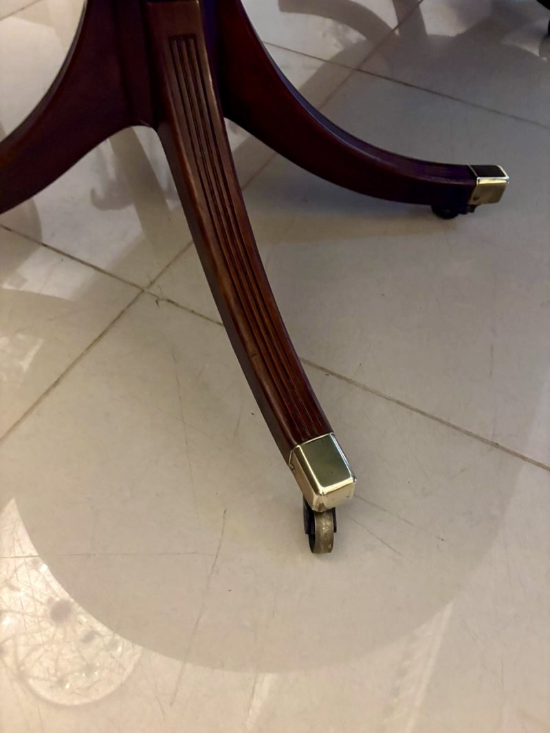 Antique Georgian Mahogany Triple Pillar Dining Table 12–14 Seater Extending with Two Leaves - Image 10